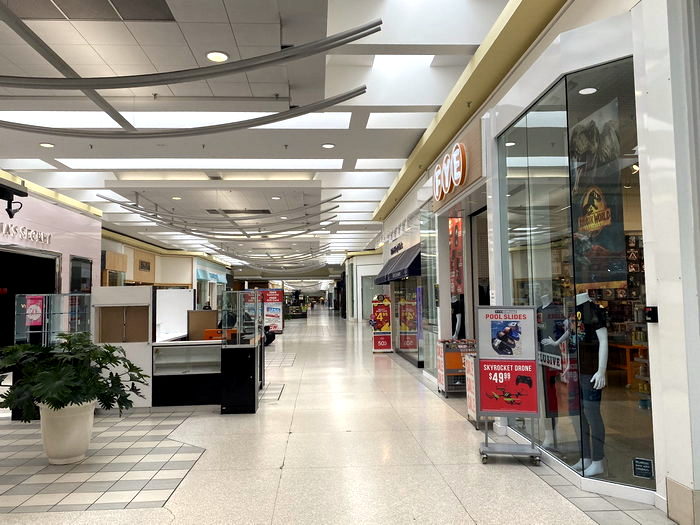Fashion Square Mall - June 15 2022 Photo